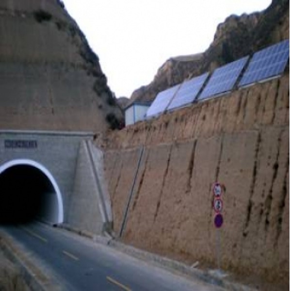 太阳能隧道供电系统